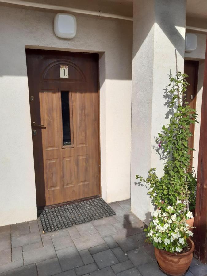 Ardo Vendeghaz Apartment Sarospatak Exterior photo